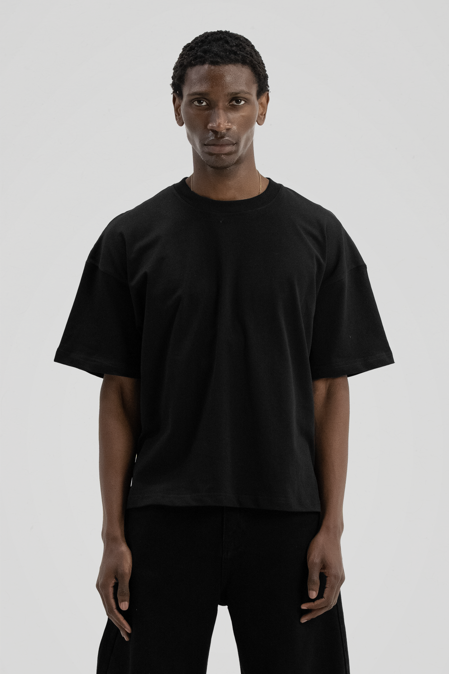 300 GSM 'Black' Core Tee V2 – LucidBlanks