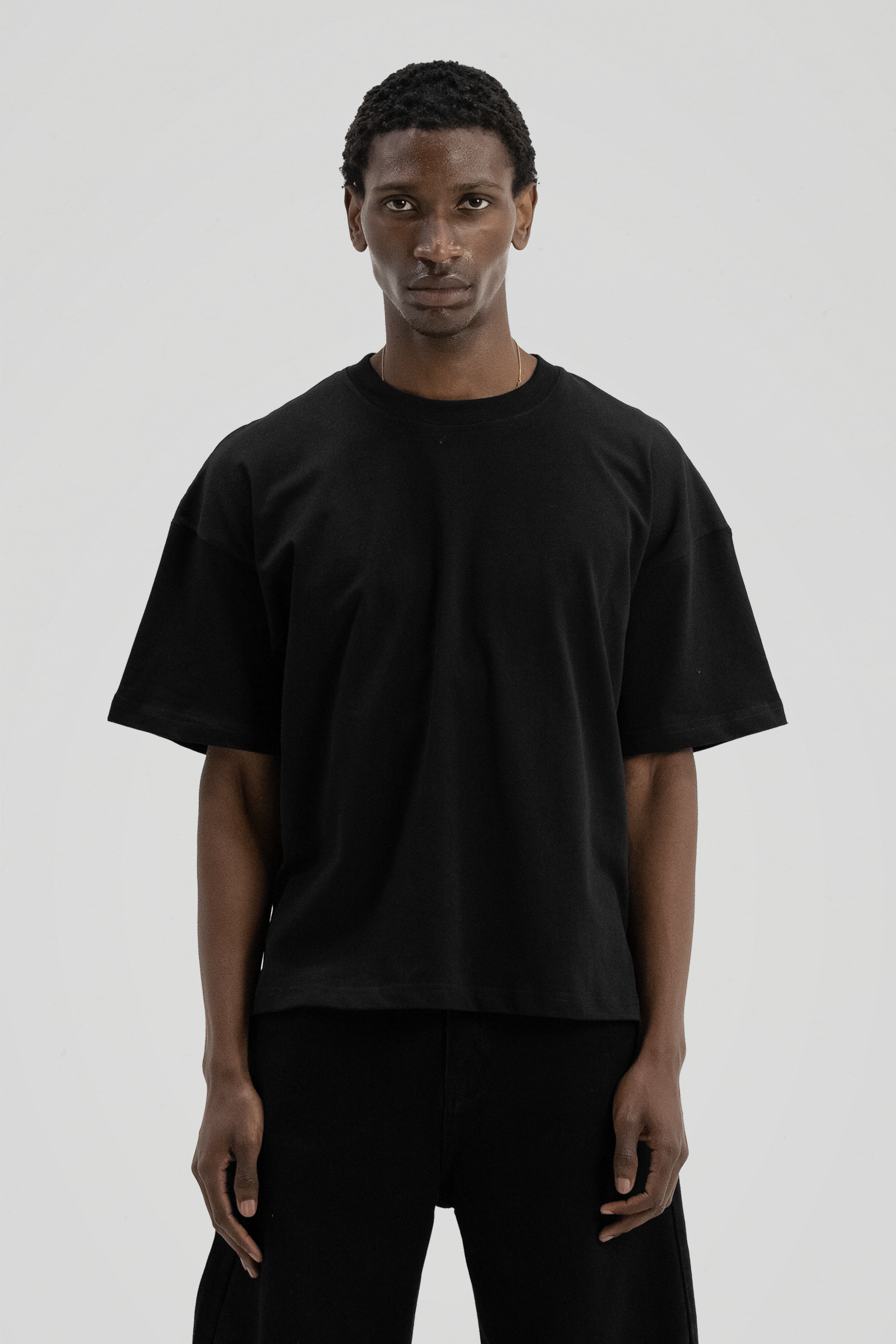 300 GSM 'Black' Core Tee V2 – LucidBlanks