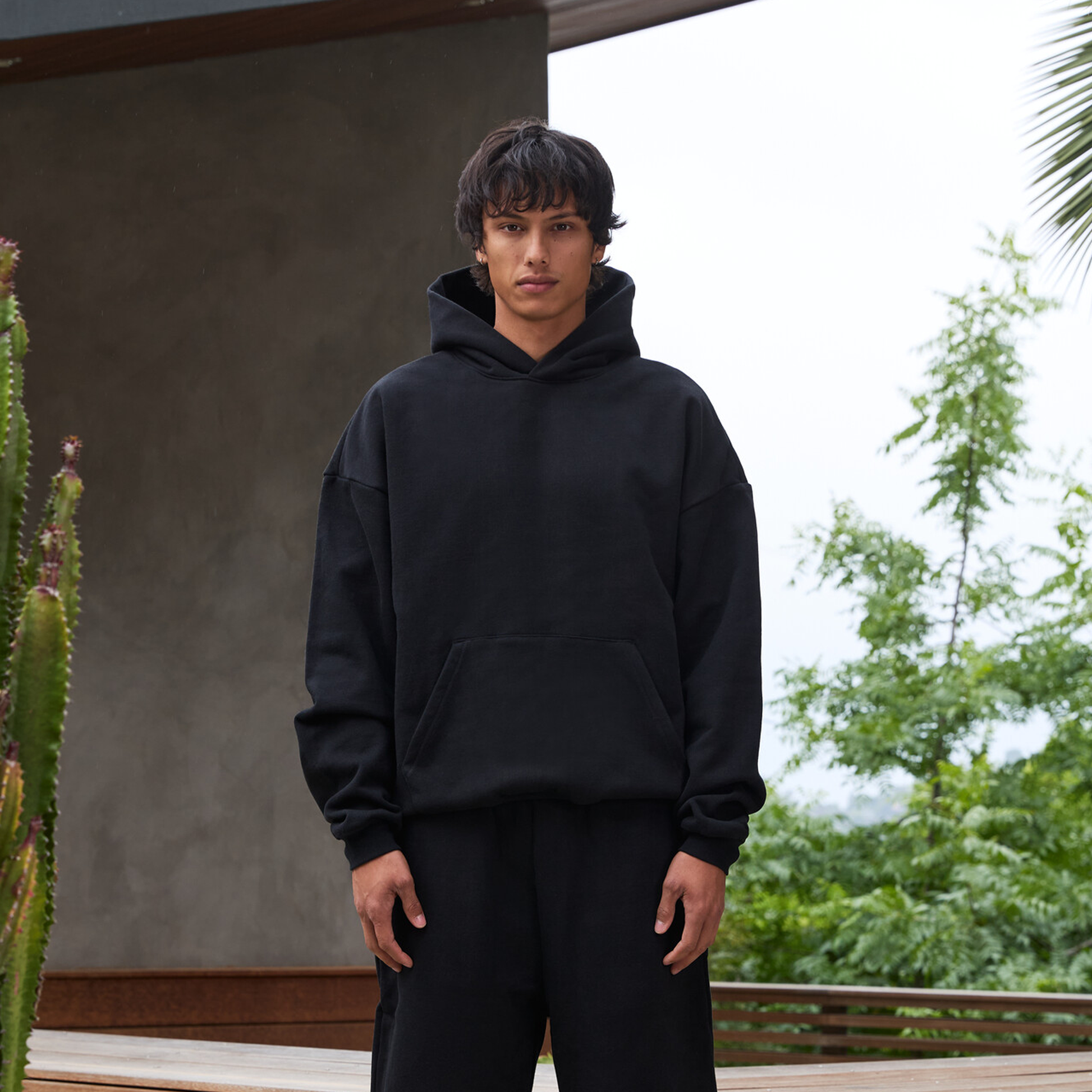 600 GSM 'Black' Core Hoodie – LucidBlanks