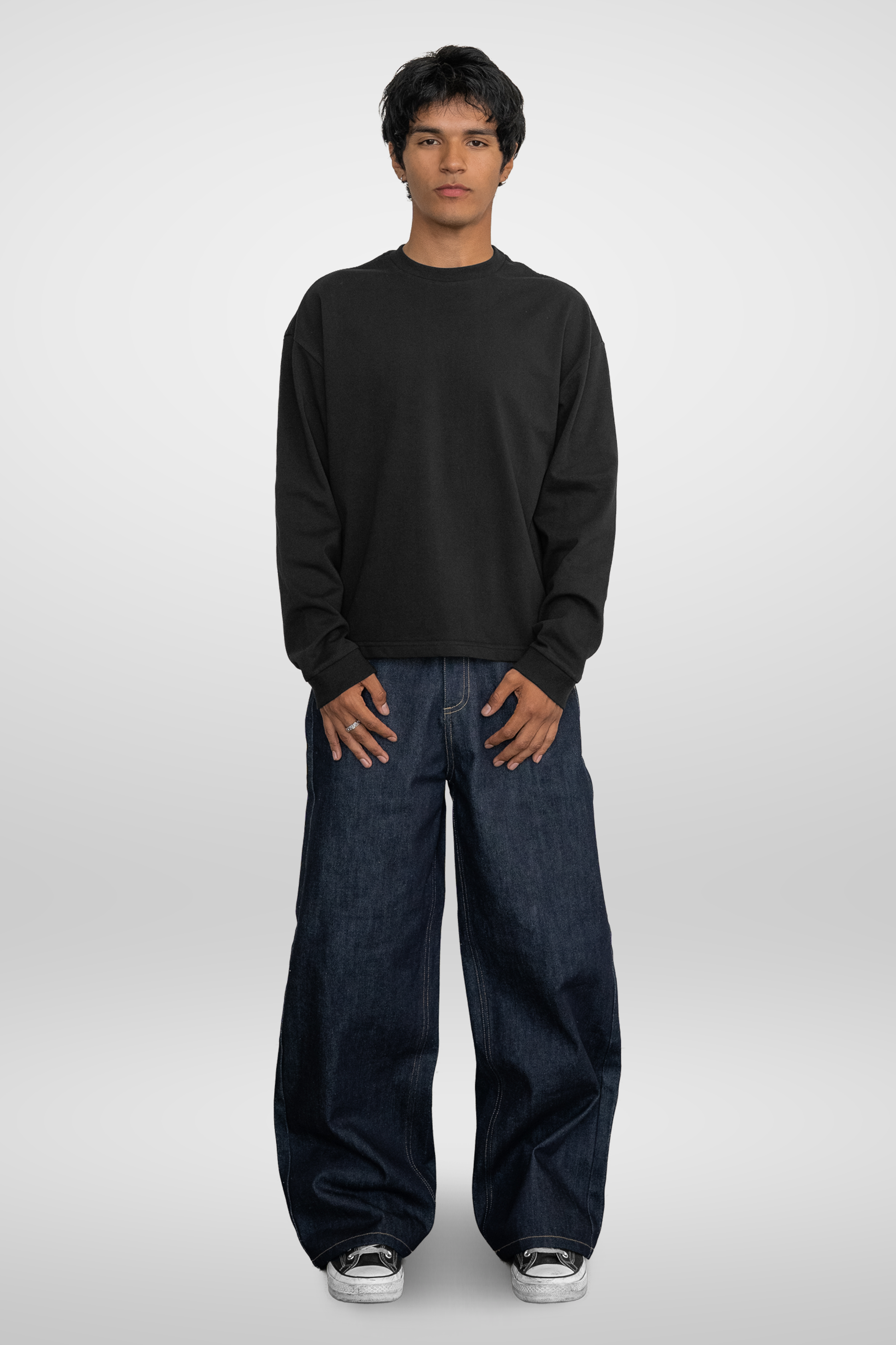 300 GSM 'Black' Long Sleeve Tee – LucidBlanks