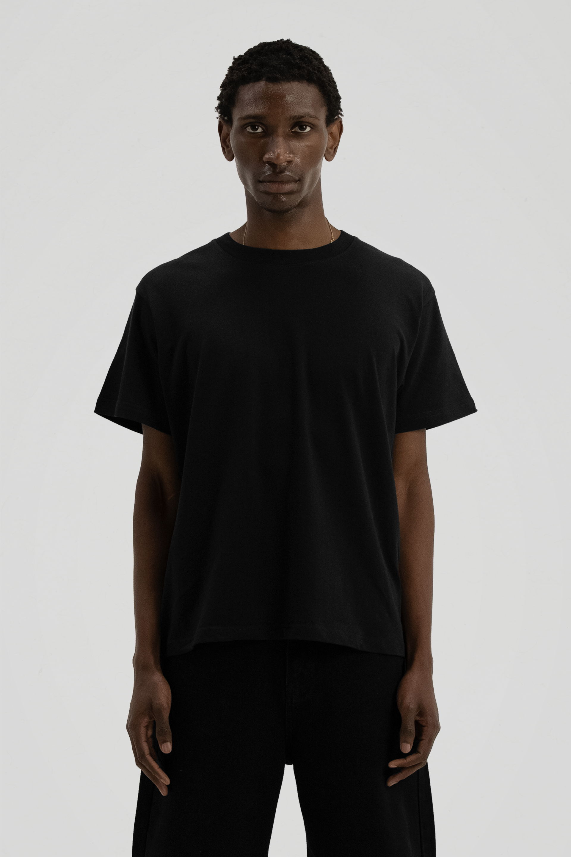 300 GSM 'Black' Standard Tee – LucidBlanks