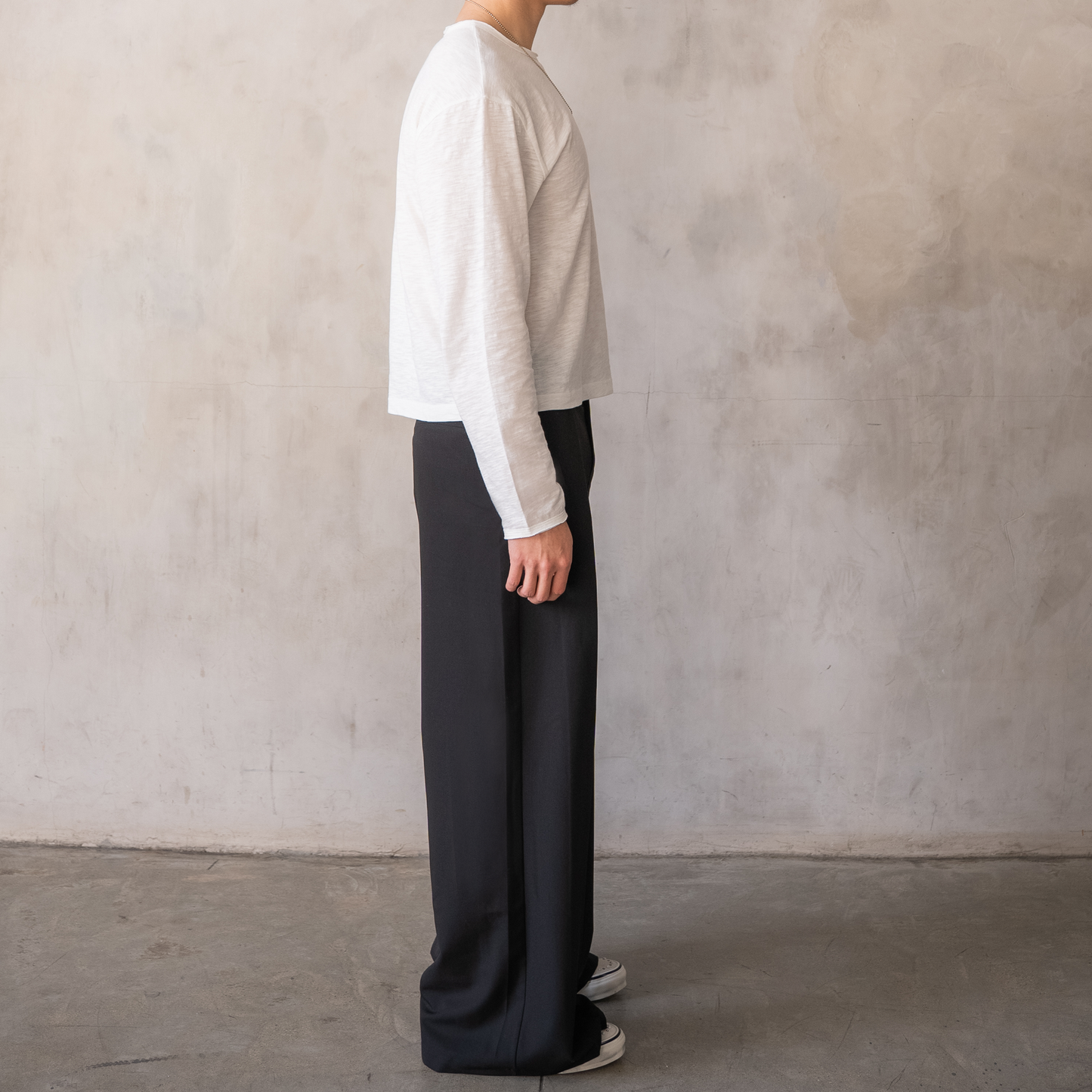 'Kuro' Pleated Trousers