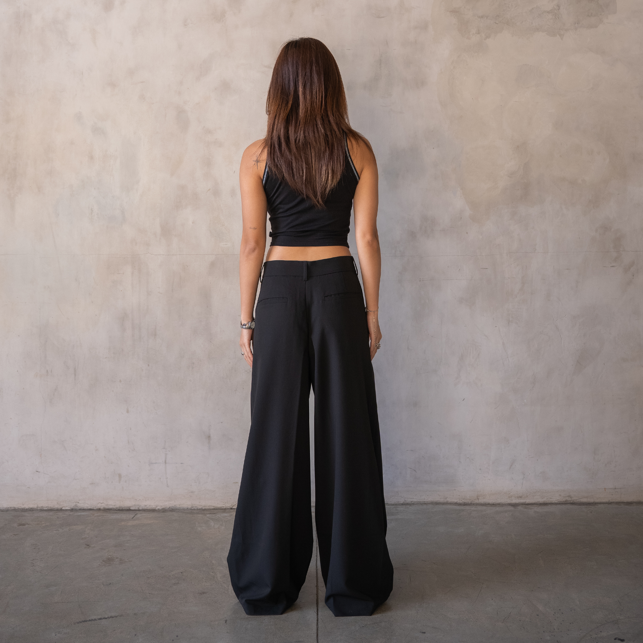 'Kuro' Pleated Trousers